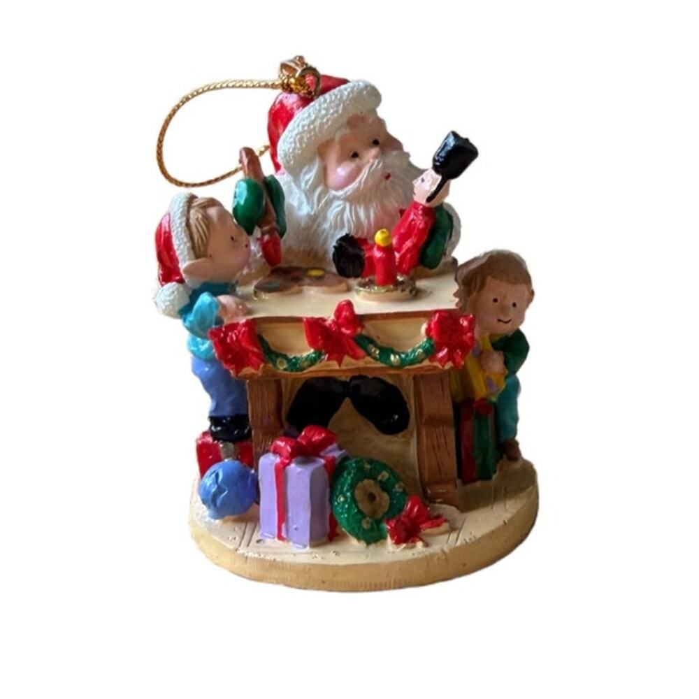 Vintage Santa Claus Oval Shadowbox Ornament in Original Box -  Ornament